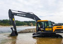 Volvo-EC210D - 1st pic.jpg