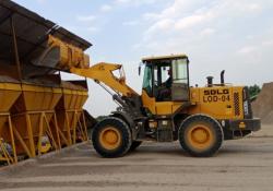 SDLG wheel loader delivers efficient performance at Indonesian quarry -1.jpg