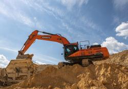 The DX420LC-7 excavator offers better fuel efficiency than the previous DX420LC-5 model