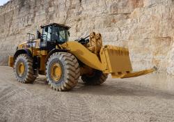 SH-Jura Steinbruch’s new Cat 982M wheeled loader with ripper tooth attachment