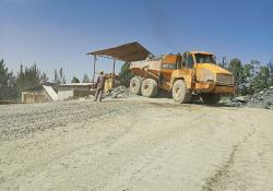 A Moxy ADT offloading mined rock to Sirikwa Quarry’s primary crushing plant