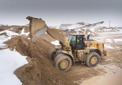 A Cat 982 XE wheeled loader at work in a quarry