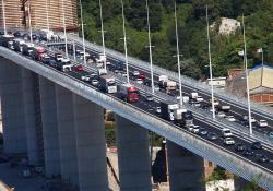 Traffic travelling over the new Genoa bridge © Valerio Bianchi | Dreamstime.com