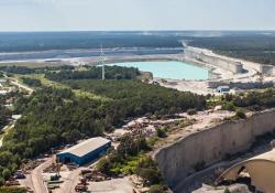 The Cementa site at Slite has been granted a permit to continue limestone quarrying until the end of this year