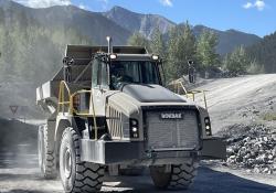 The Rokbak RA40 articulated haulers are transporting blasted limestone for Canadian earthworks specialists Jura Creek Enterprises