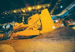 CAt D7E at exhibition 