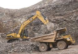 Wainwright's new CAT 365C at Moons Hill quarry