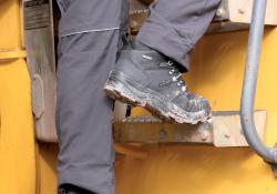 Tomcat protective footwear