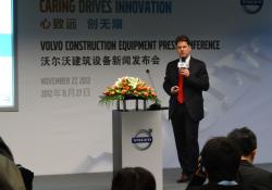 Pat Olney speaking at Volvo CE’s press conference