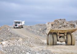 The Perlini dumpers transport around 55tonnes every journey