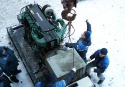 Mechanics with Volvo Penta engine at Centre Kvartet 