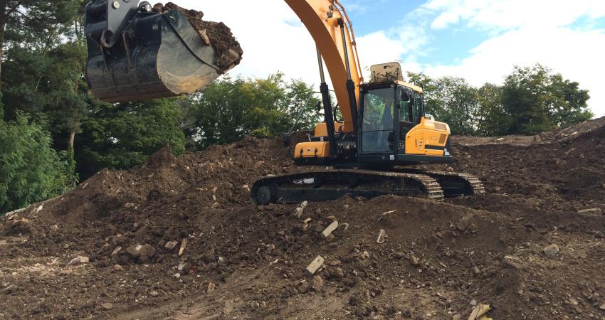 Hyundai’s 30tonne class HX300L excavator