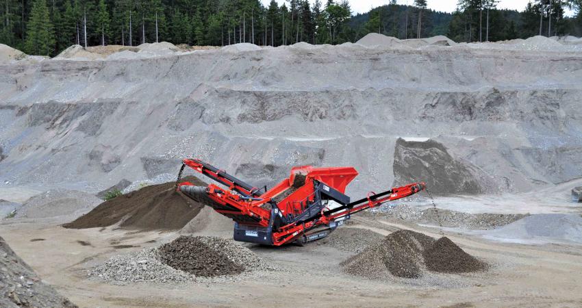 Sandvik QE241 mobile scalper 