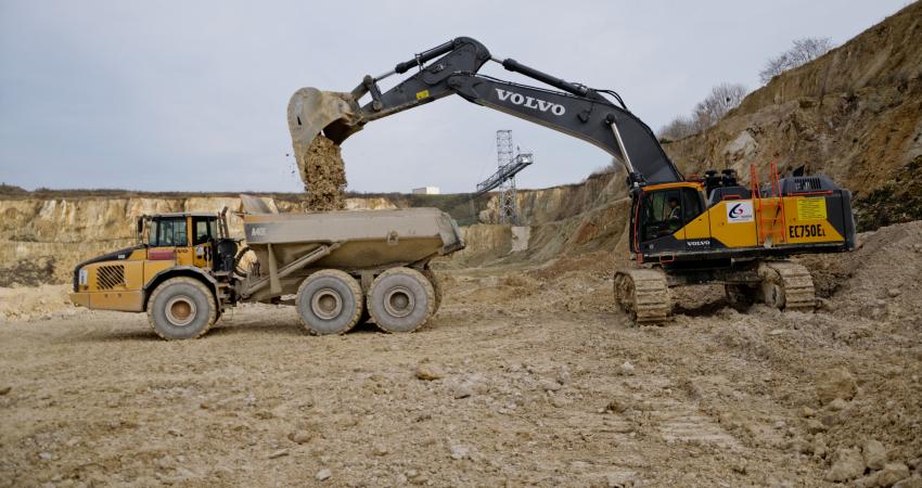 Volvo EC750E