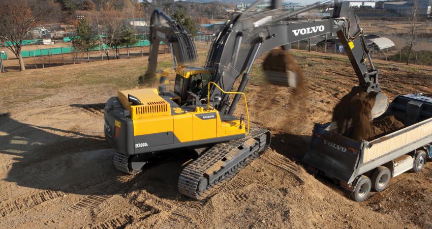 Volvo 300DL hydraulic excavator