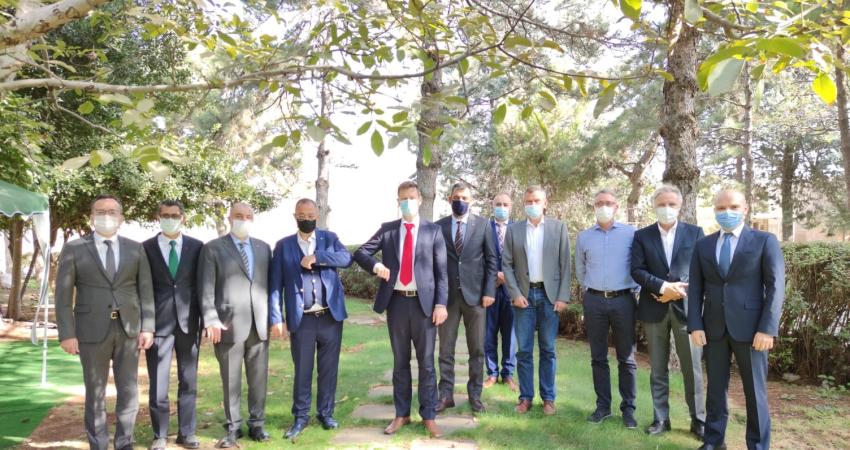 Çimko Çimento and FLSmidth representatives at the signing ceremony