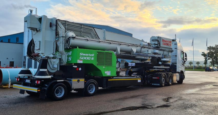 Bruks Siwertell road-mobile ship unloaders dust-free cement handling North America 