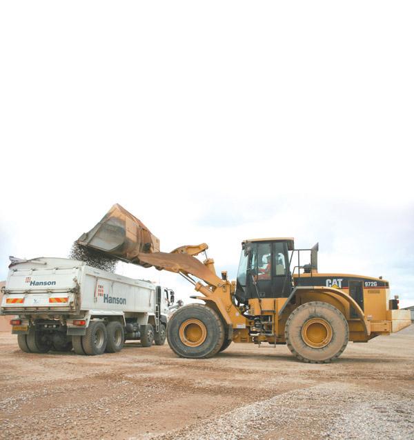 Cat 972G loading a hanson truck