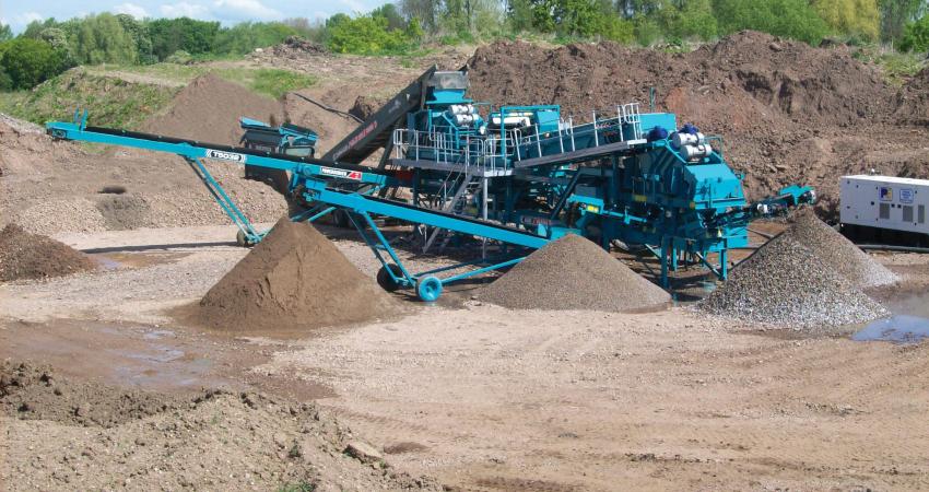 Powerscreen Aggwash mobile washing plant