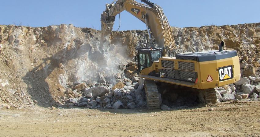 Atlas Copco HB10000 breaker in use at the Meceira quarry, Portugal