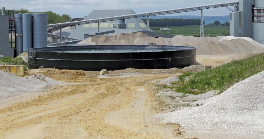 Dowlow Quarry’s one million gallon water tank 