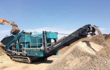 Powerscreen 1000 Maxtrak mobile cone crusher 