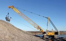 Liebherr HS 895 HD duty cycle crawler crane 