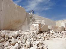 Drilling Solancis’ limestone quarries  