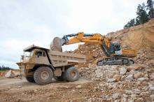 Liebherr R 980 SME crawler excavator