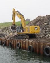 Loading the Ragnhild 4.jpg