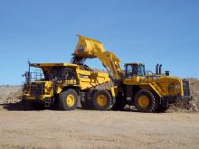 Komatsu HD605-8_04.jpg