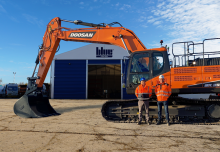 Blue Central's aftersales manager Steve Edwards (left) and sales director Sean McGeary