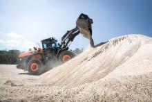 Doosan’s new DL420CVT-7 wheeled loader at work