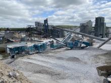 PowerX Equipment’s solution for CEMEX Dove Holes comprises a Powerscreen Trakpactor 550 impact crusher, a Powerscreen Chieftain 2200 screener and a Powerscreen Maxtrak 1000 cone crusher