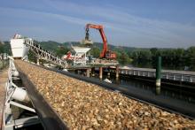 aggregates on a washer conveyer belt