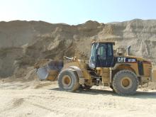 Cat wheeled loader at work