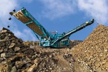 Powerscreen Warrior 2400 screen