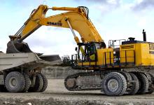 Sleipners are being used to move a big excavator