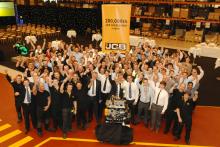 JCB Power Systems employees celebrate the 200,000 JCB engine milestone