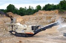 Metso Lokotrack mobile in quarry site 