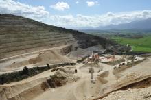 Crushing plant at the bottom of the quarry houses