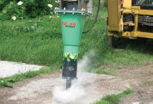 Montabert hydraulic breaker 