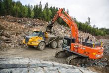 Hitachi ZX470LCH-5 excavator