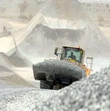 Volvo L220G wheeled loader