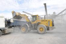 SDLG 978 wheeled loader2